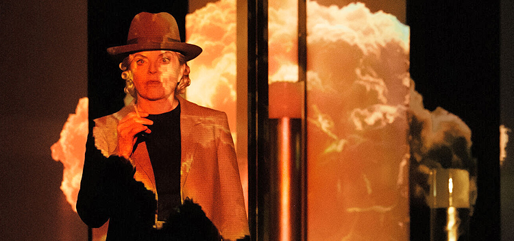 Claus Tröger: MANHATTAN PROJECT