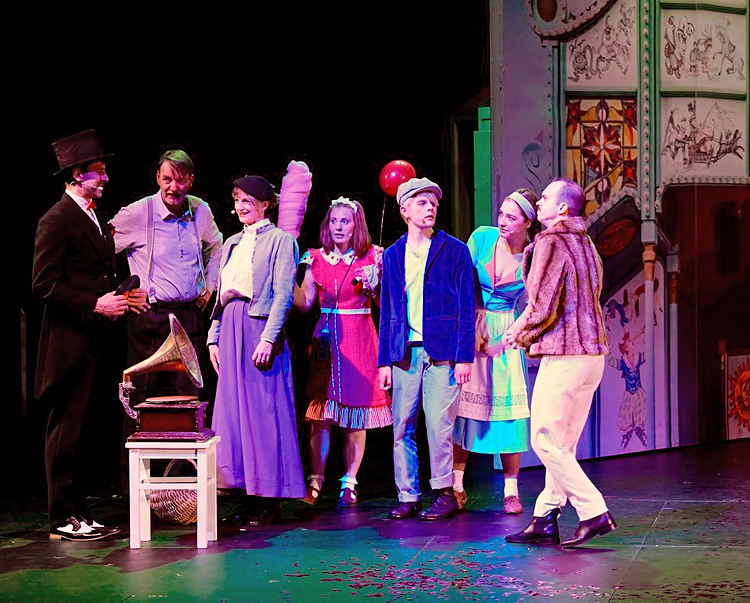 Claus Tröger: MICHEL IN DER SUPPENSCHÜSSEL